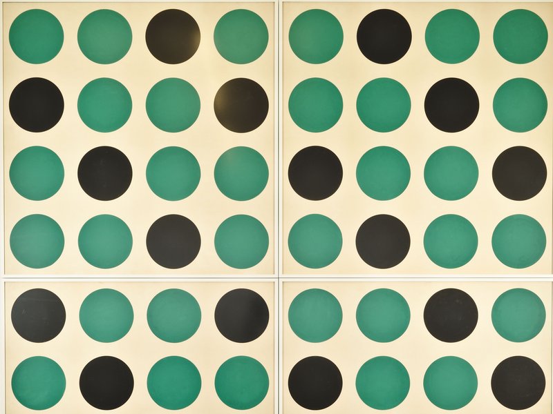 Vera Molnar, „Mouvement diagonal vert et noir“ (1958),H. Kube Ventura, © VG Bild-Kunst Bonn, 2023