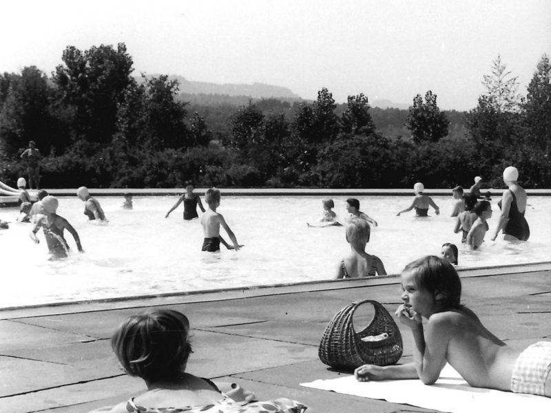 Foto: Freibad Markwasen, 1963, Historische Museen Reutlingen, Foto P. Dohm