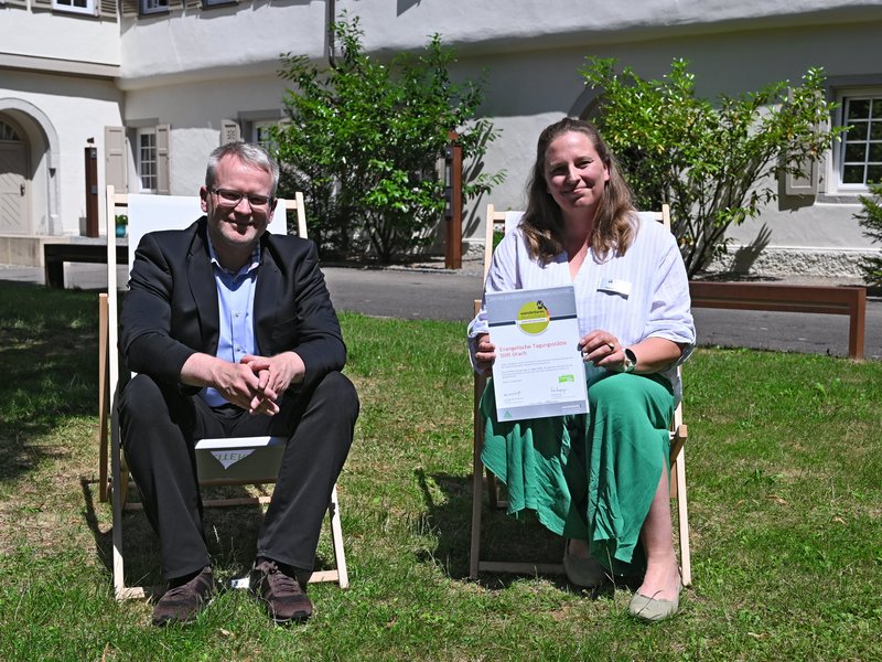 Bild: Tourismuschef Torsten Clement und Stephanie Schwetz | © Bad Urach Tourismus